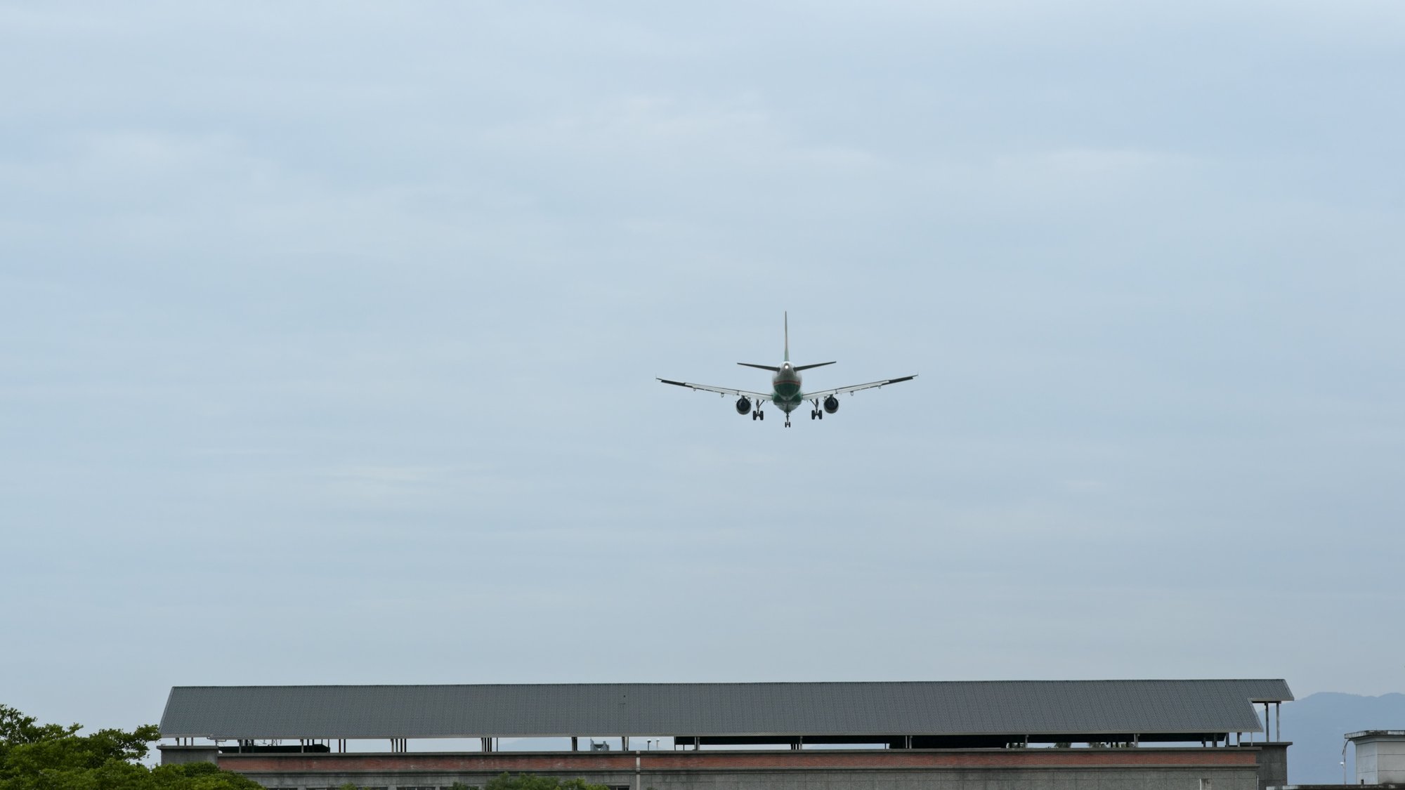 Airplane take off